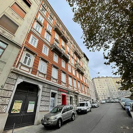 Apartman Stuparich House